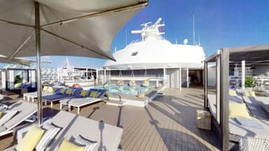 The Retreat Sundeck